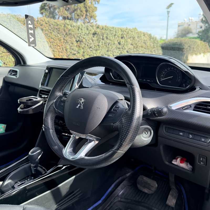 2020 Peugeot 2008 1,2L 2020 Cyprus