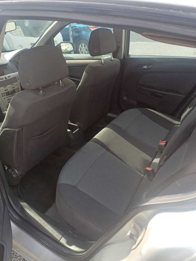 2008 Opel, Vauxhall Astra 1,6L 2008 Cyprus