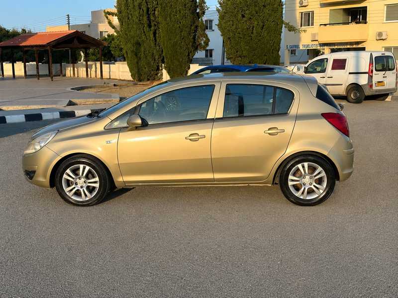 2010 Opel, Vauxhall Corsa 1,4L 2010 Cyprus