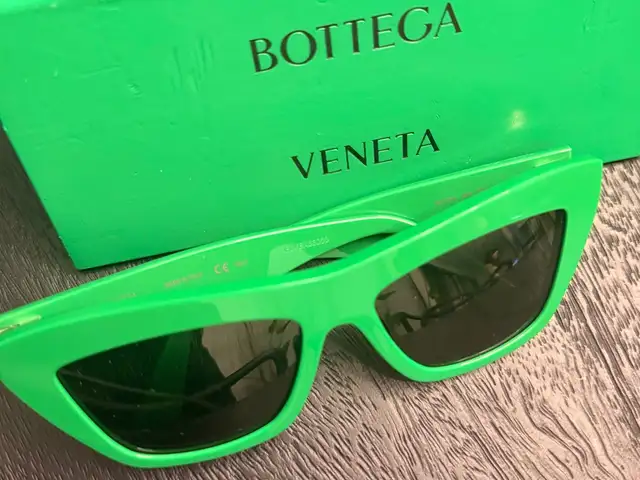 Bottega veneta, Επαρχία Λευκωσίας — Λατσιά - Άγιος Γεώργιος