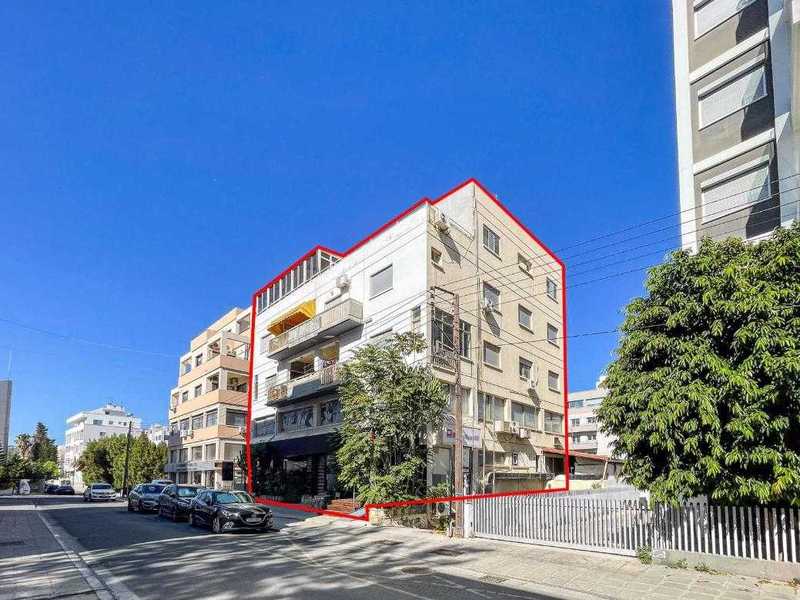 Four storey mixed-use building in agioi omologites, nicosia