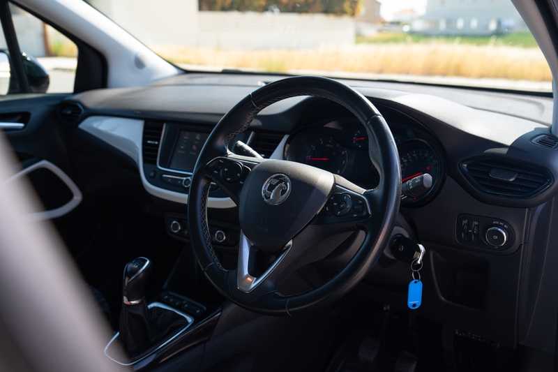 2020 Opel, Vauxhall Grandland X 1,2L 2020 Cyprus