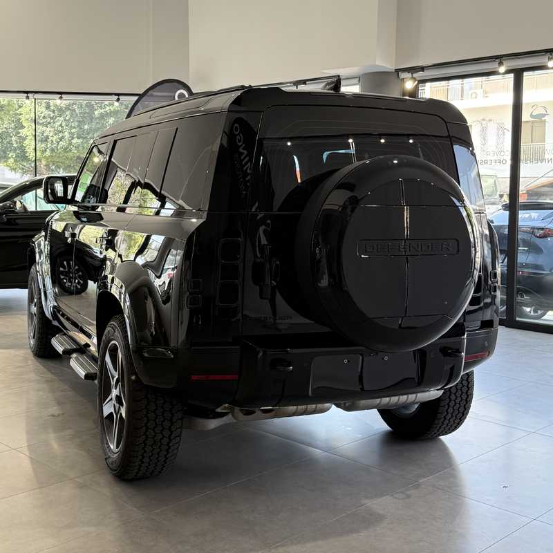 2025 Land Rover Defender 3,0L 2025 Cyprus