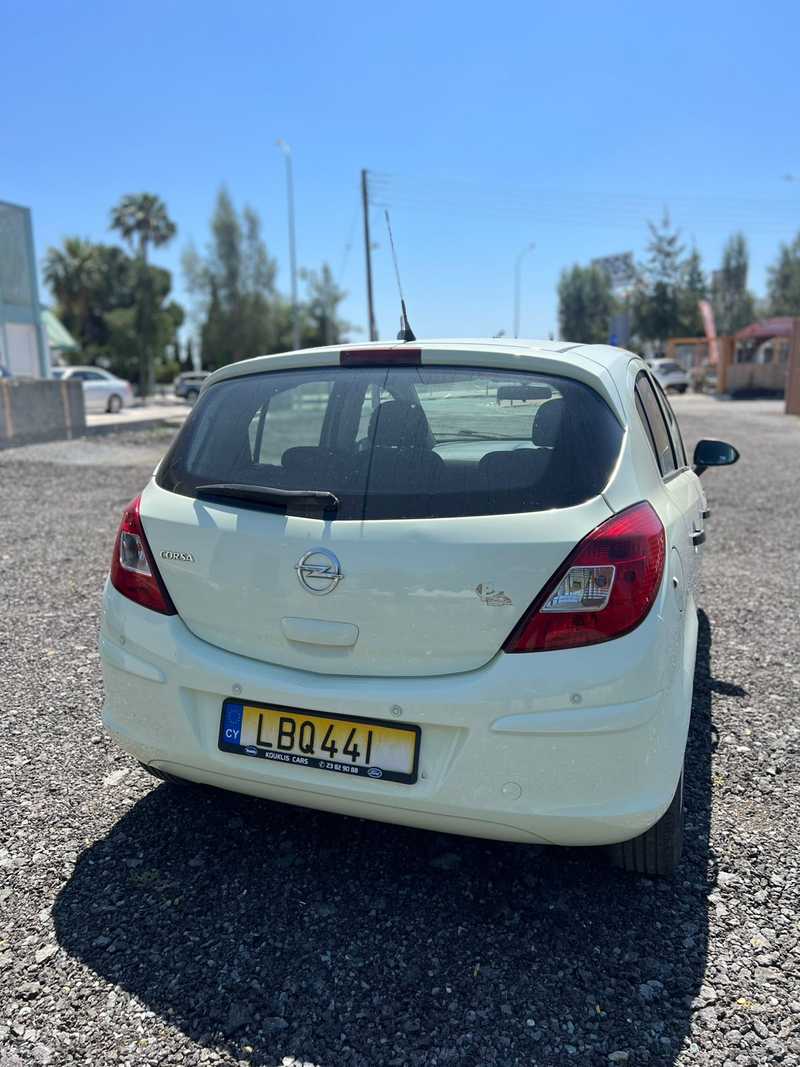 2013 Opel, Vauxhall Corsa 1,4L 2013 Cyprus