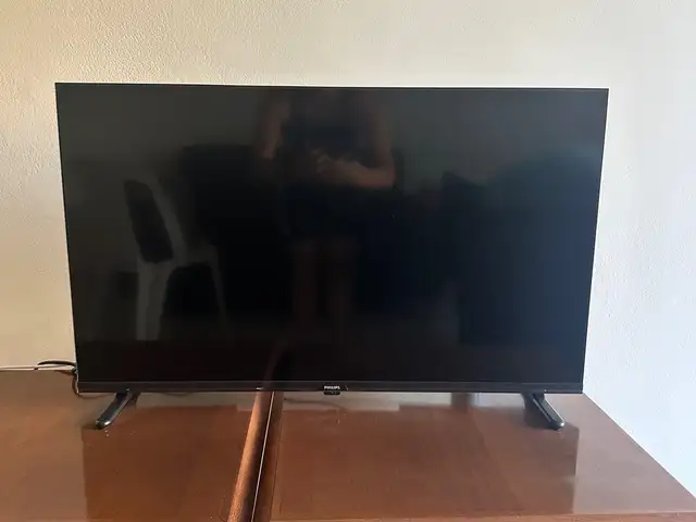 Philips smart tv 32 inches, Limassol — Limassol - Agios Nicolaos