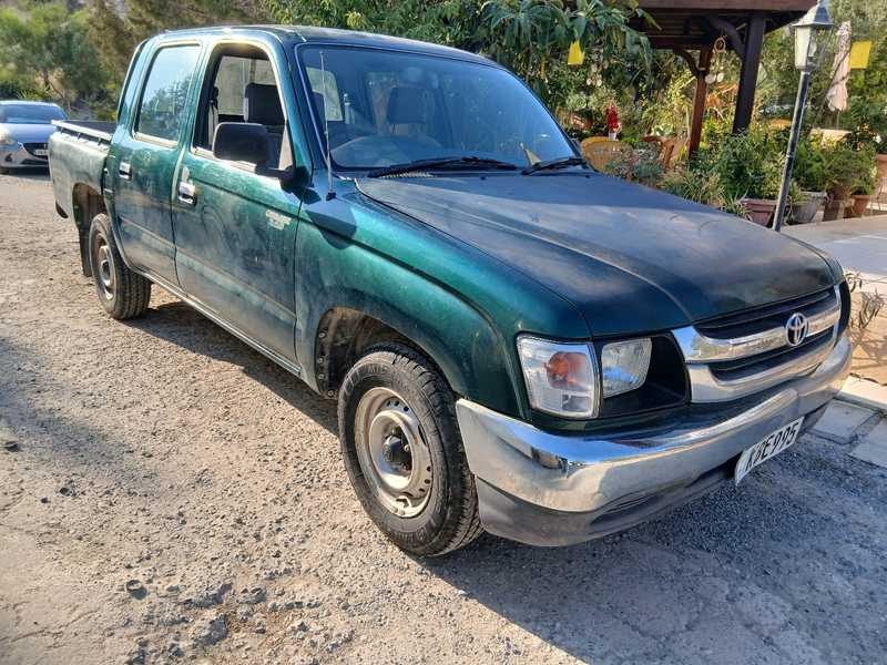 2004 Toyota Hilux 2,4L 2004 Cyprus