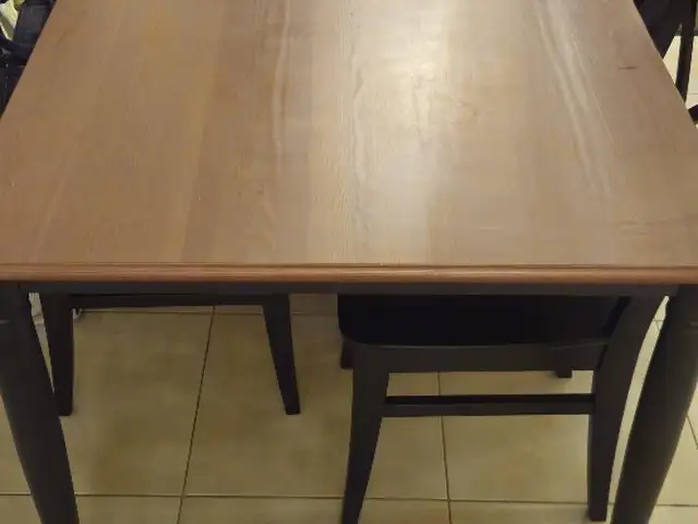 Ikea Dandery table and Ingolf chairs, Επαρχία Λεμεσού — Γερμασόγεια