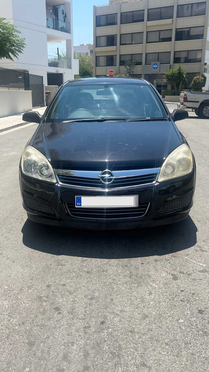 2009 Opel, Vauxhall Astra 1,4L 2009 Cyprus
