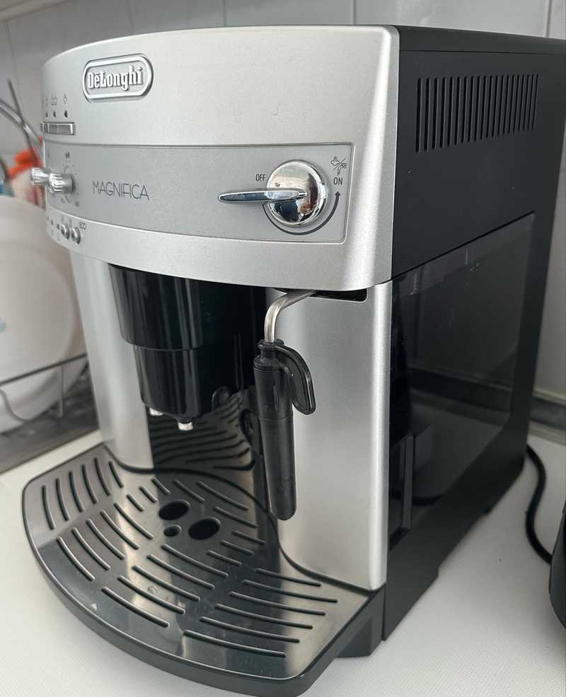Delonghi esam 3200s magnifica 1350w coffee machine/καφετέρια