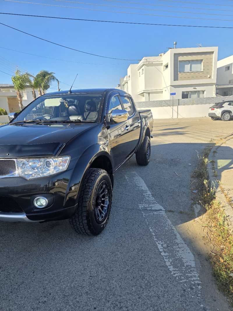 2014 Mitsubishi L200 2,5L 2014 Cyprus