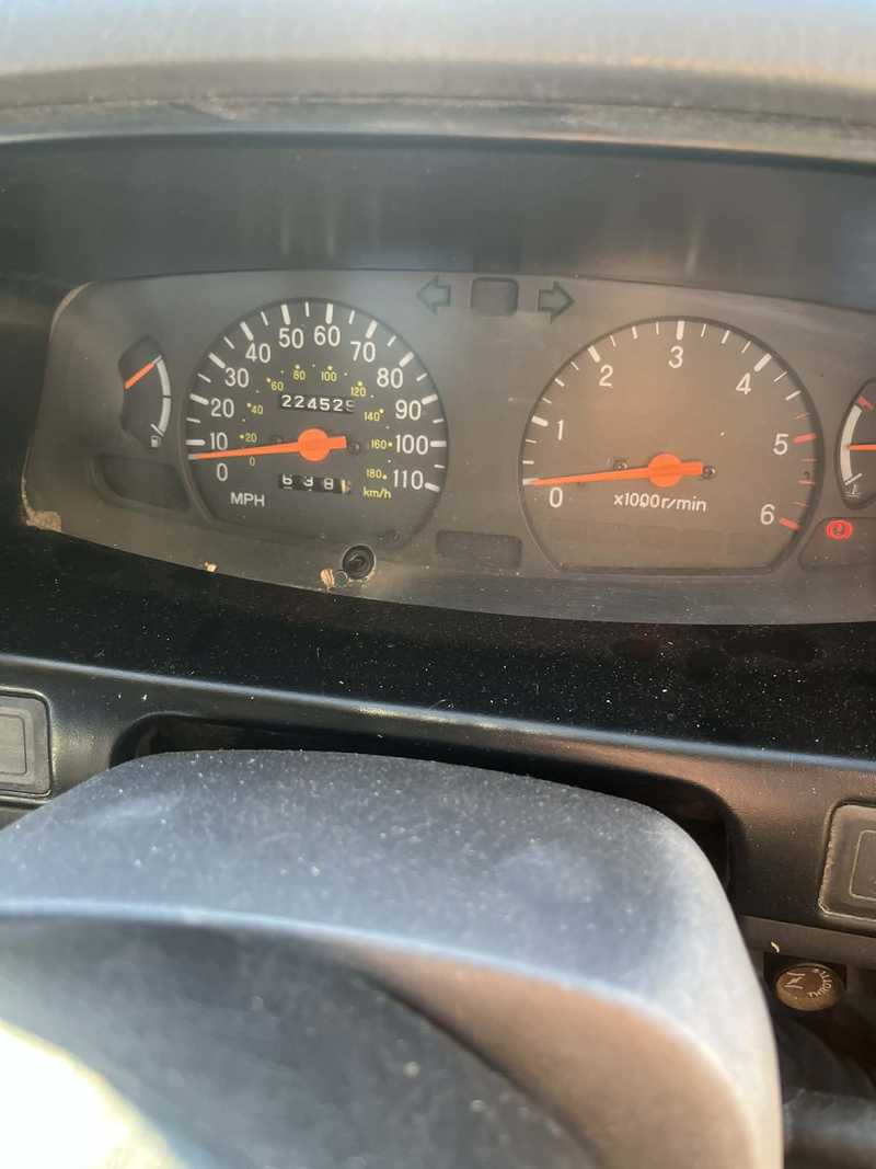 2001 Mitsubishi L200 2,5L 2001 Cyprus