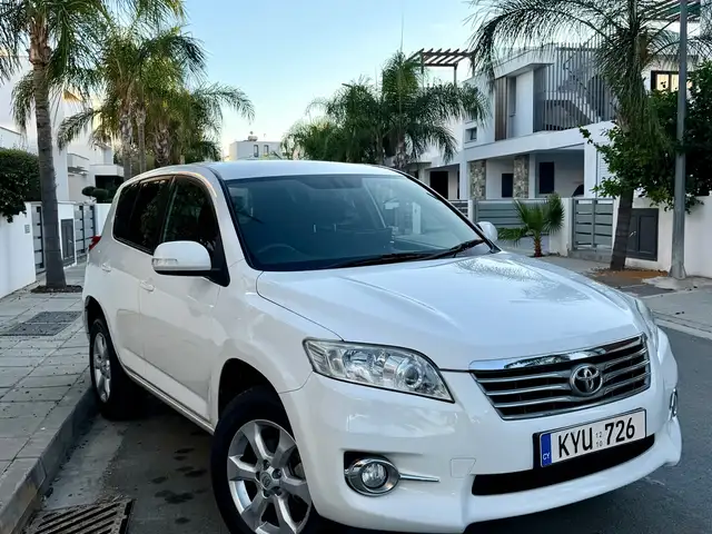 Toyota RAV4 2,0L 2010, Larnaca — Oroklini Tourist Area - 3