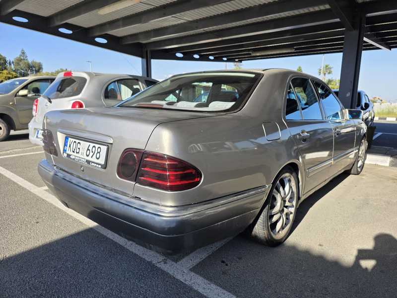 1999 Mercedes-Benz E-Class 2,0L 1999 Cyprus