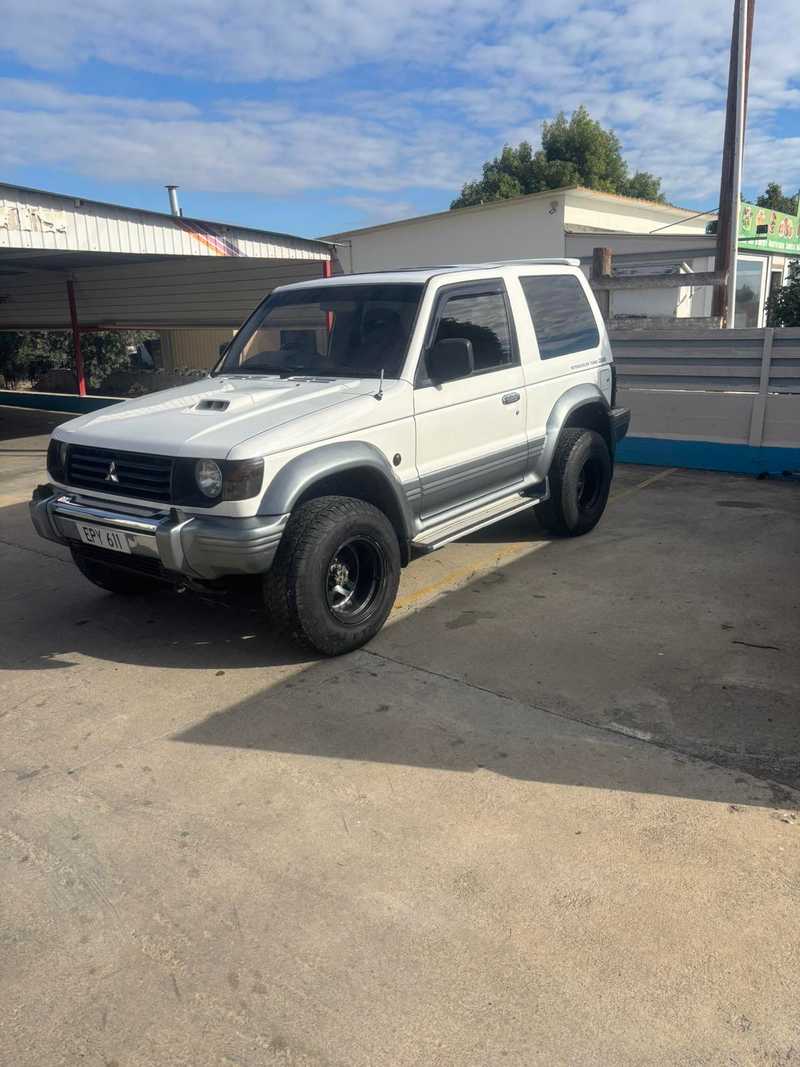 1994 Mitsubishi Pajero 2,8L 1994 Cyprus