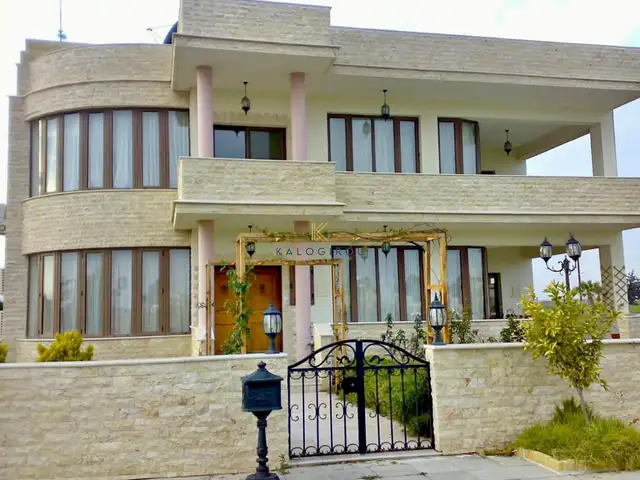 8 bedroom apartment building in kiti, Επαρχία Λάρνακας — Κίτι