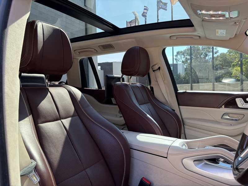 2022 Mercedes-Benz GLS-Class 4,0L 2022 Cyprus