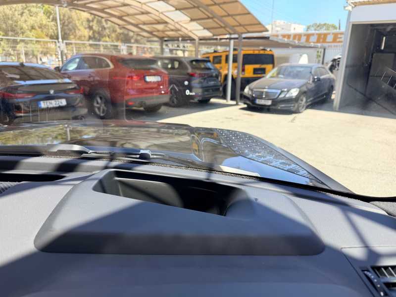 2023 Land Rover Defender 5,0L 2023 Cyprus