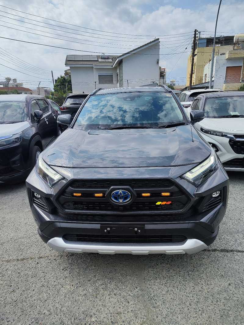 Toyota RAV4 2,5L 2024