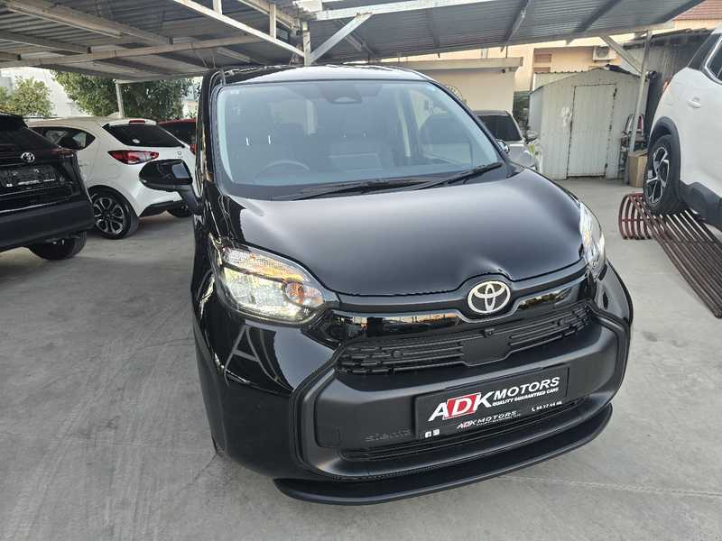 2024 Toyota Sienta 1,5L 2024 Cyprus