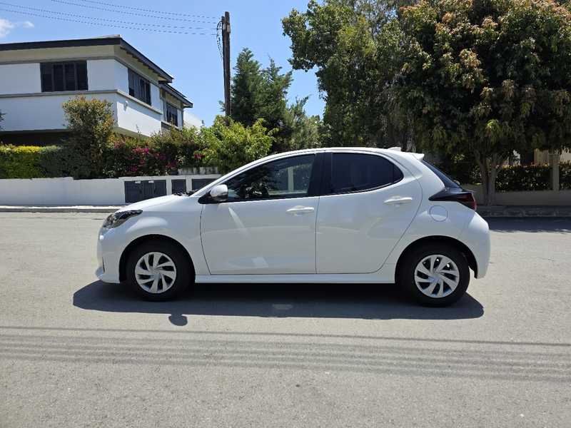 2022 Toyota Yaris 1,5L 2022 Cyprus