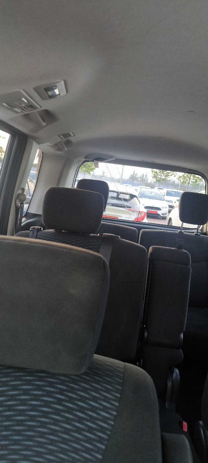 2016 Nissan Serena 2,0L 2016 Cyprus