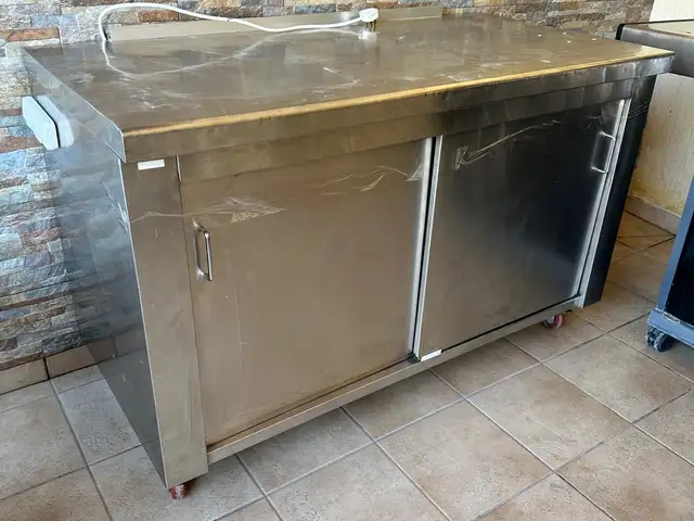 Stainless steel kitchen cabinet table with sliding doors & wheels 138x70, Επαρχία Λεμεσού — Άγιος Αθανάσιος