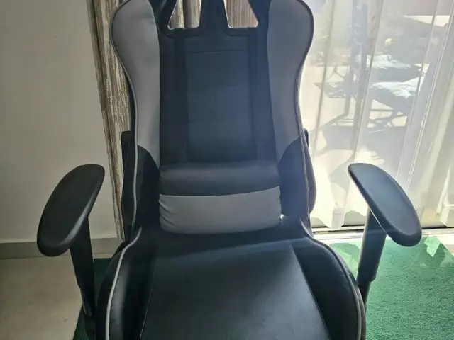 Office Chair / Desk Chair Excellent Condition, Paphos — Paphos - Universal
