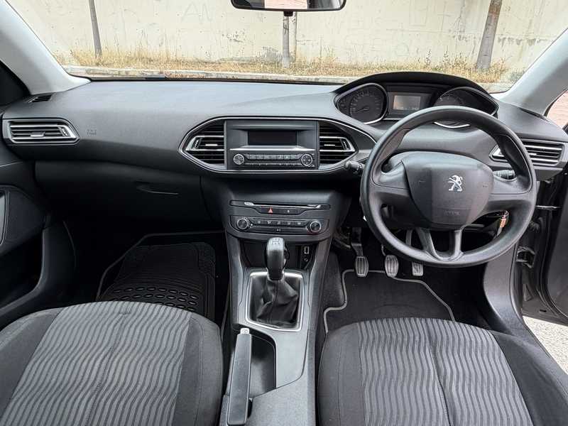 2016 Peugeot 308 1,2L 2016 Cyprus