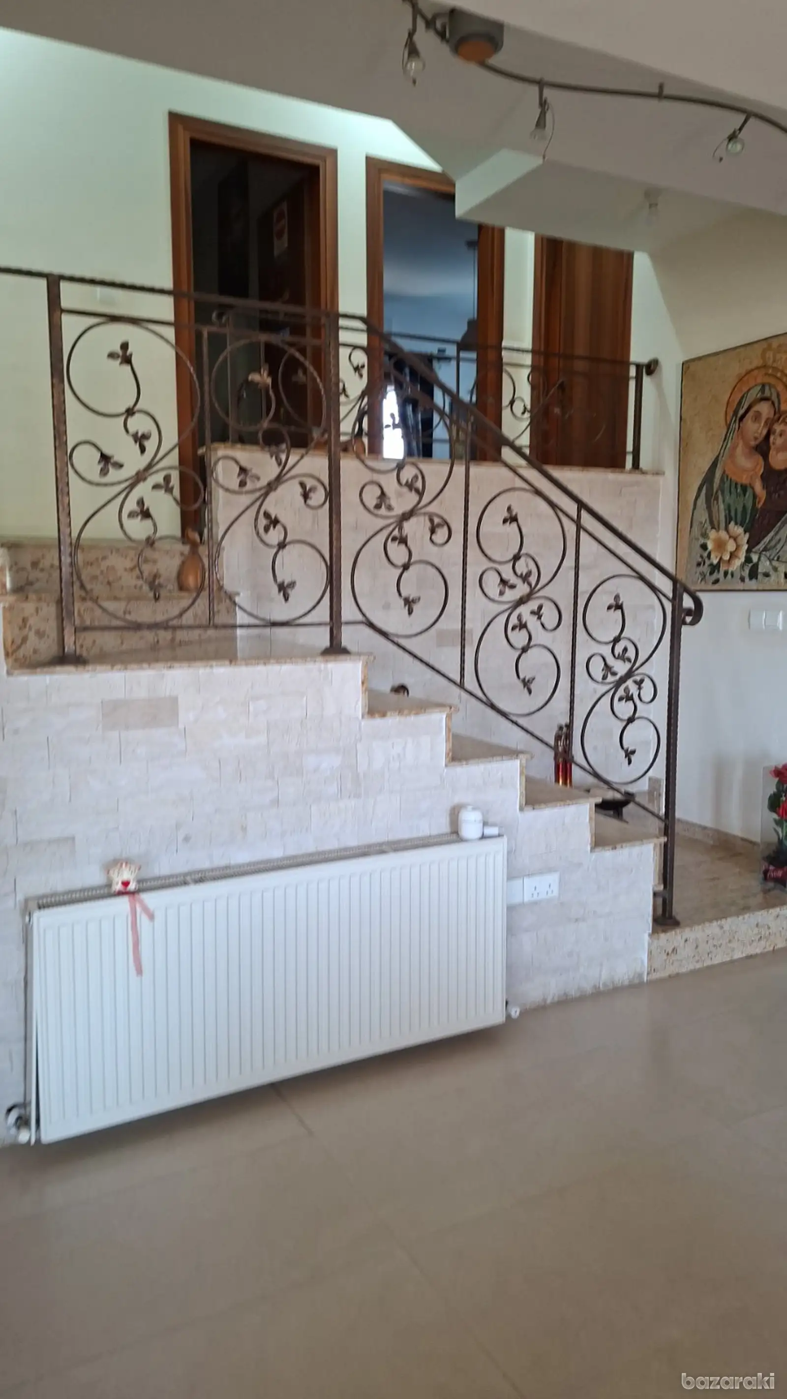 House, 3 bedrooms — 6