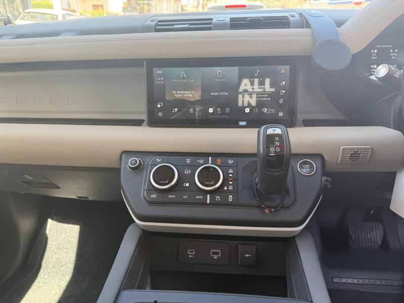 2023 Land Rover Defender 2,0L 2023 Cyprus