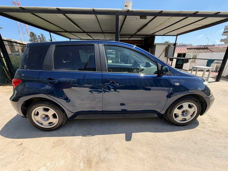 Toyota Ist 1,3L 2003
