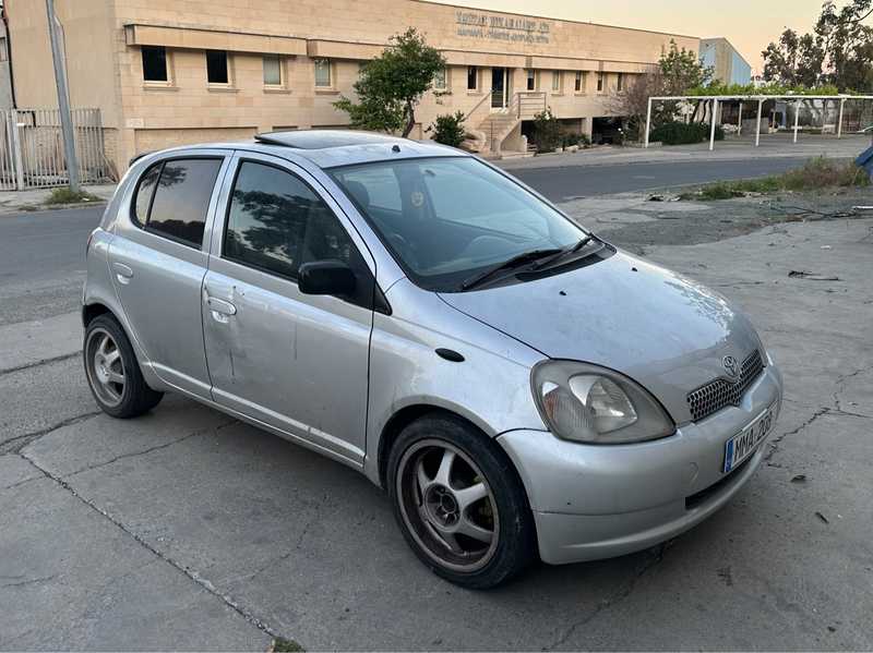 2000 Toyota Yaris 1,3L 2000 Cyprus