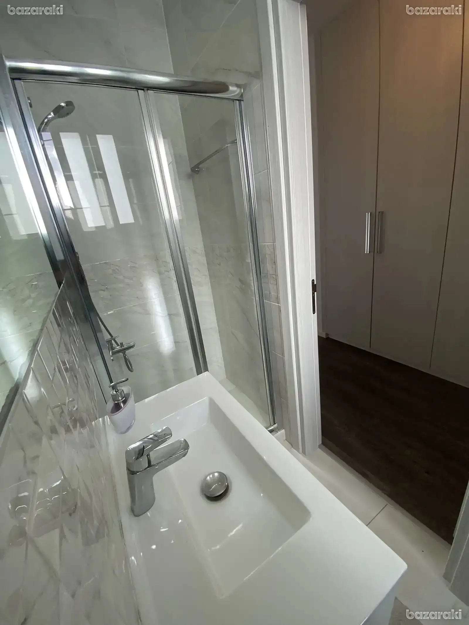 House, 4 bedrooms — 16