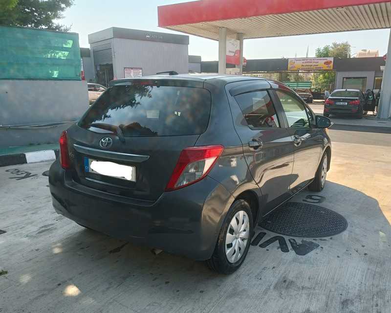 2011 Toyota Vitz 1,3L 2011 Cyprus