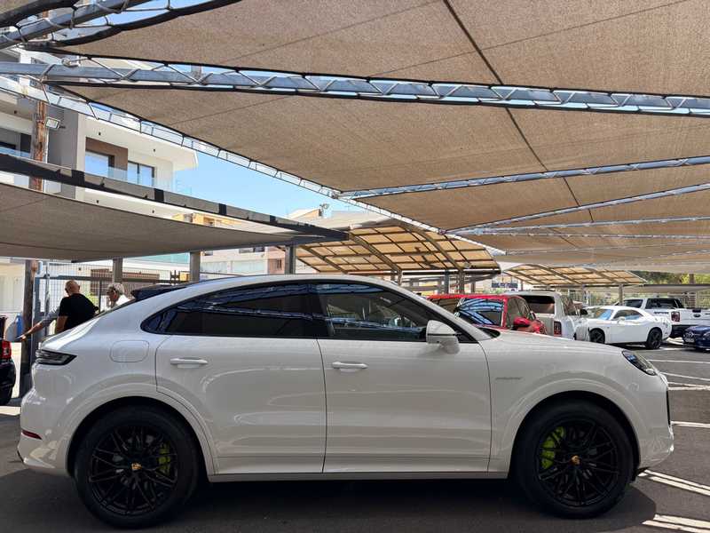 2025 Porsche Cayenne 3,0L 2025 Cyprus