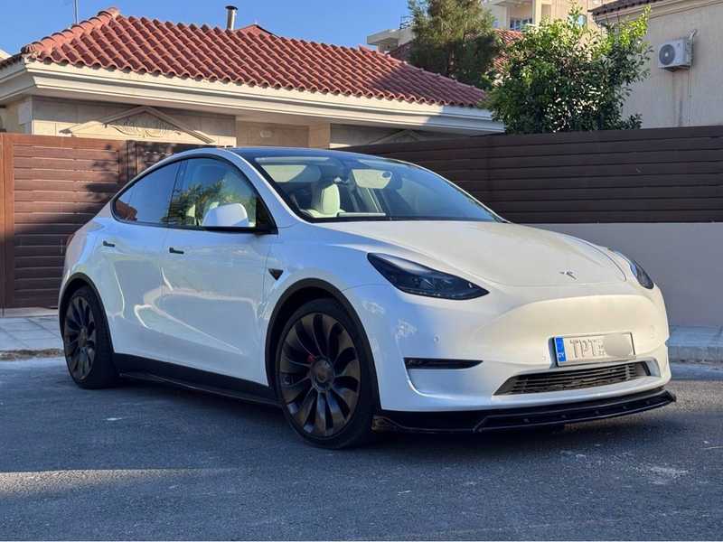 Tesla Model Y Electric 2022