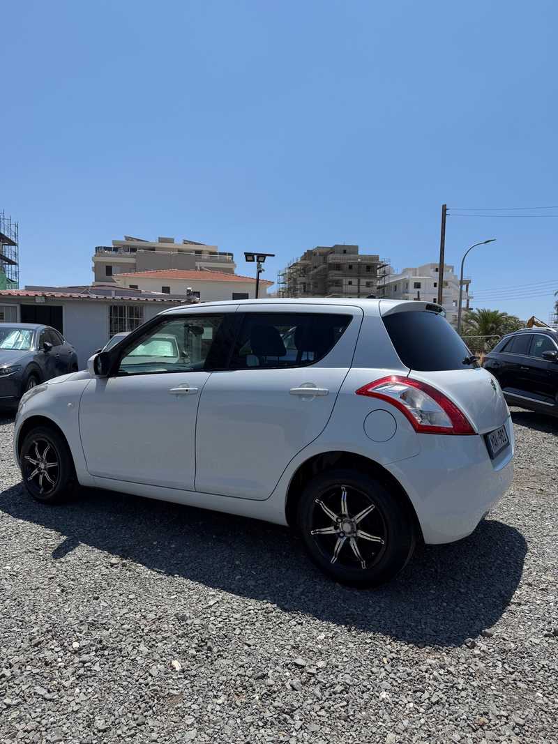 2011 Suzuki Swift 1,3L 2011 Cyprus