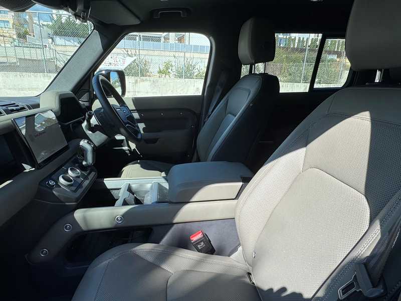 2025 Land Rover Defender 5,0L 2025 Cyprus
