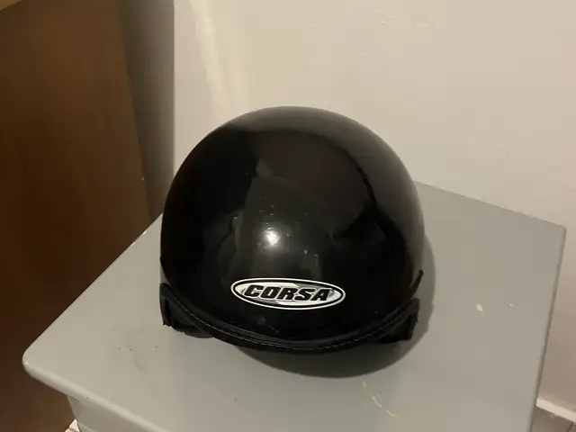 Black helmet, Επαρχία Λάρνακας — Λάρνακα - Φοινικούδες