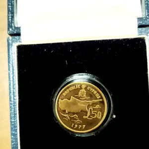 Gold coin Makarios Cyprus, Larnaca — Ormideia