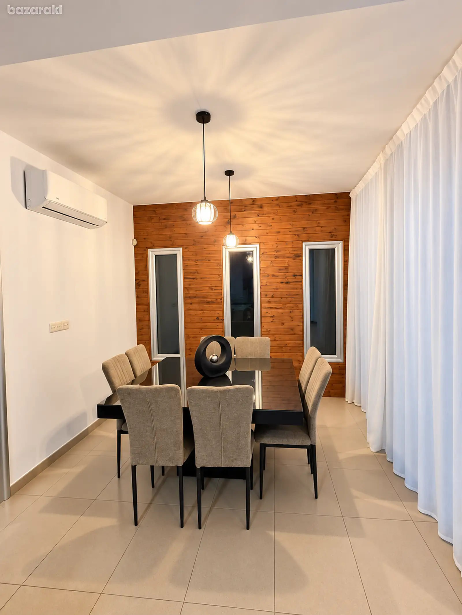 House, 3 bedrooms — 4