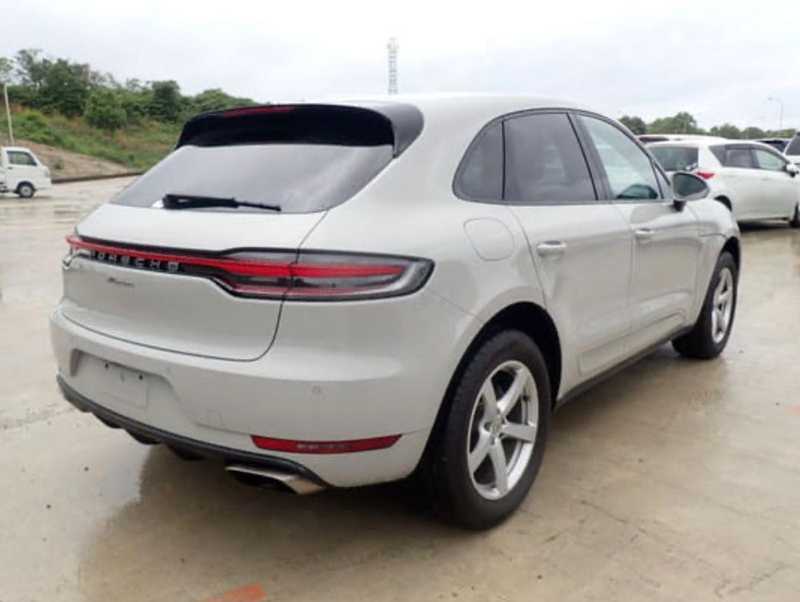 2022 Porsche Macan 2,0L 2022 Cyprus