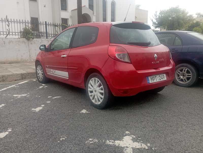 2010 Renault Clio 1,2L 2010 Cyprus
