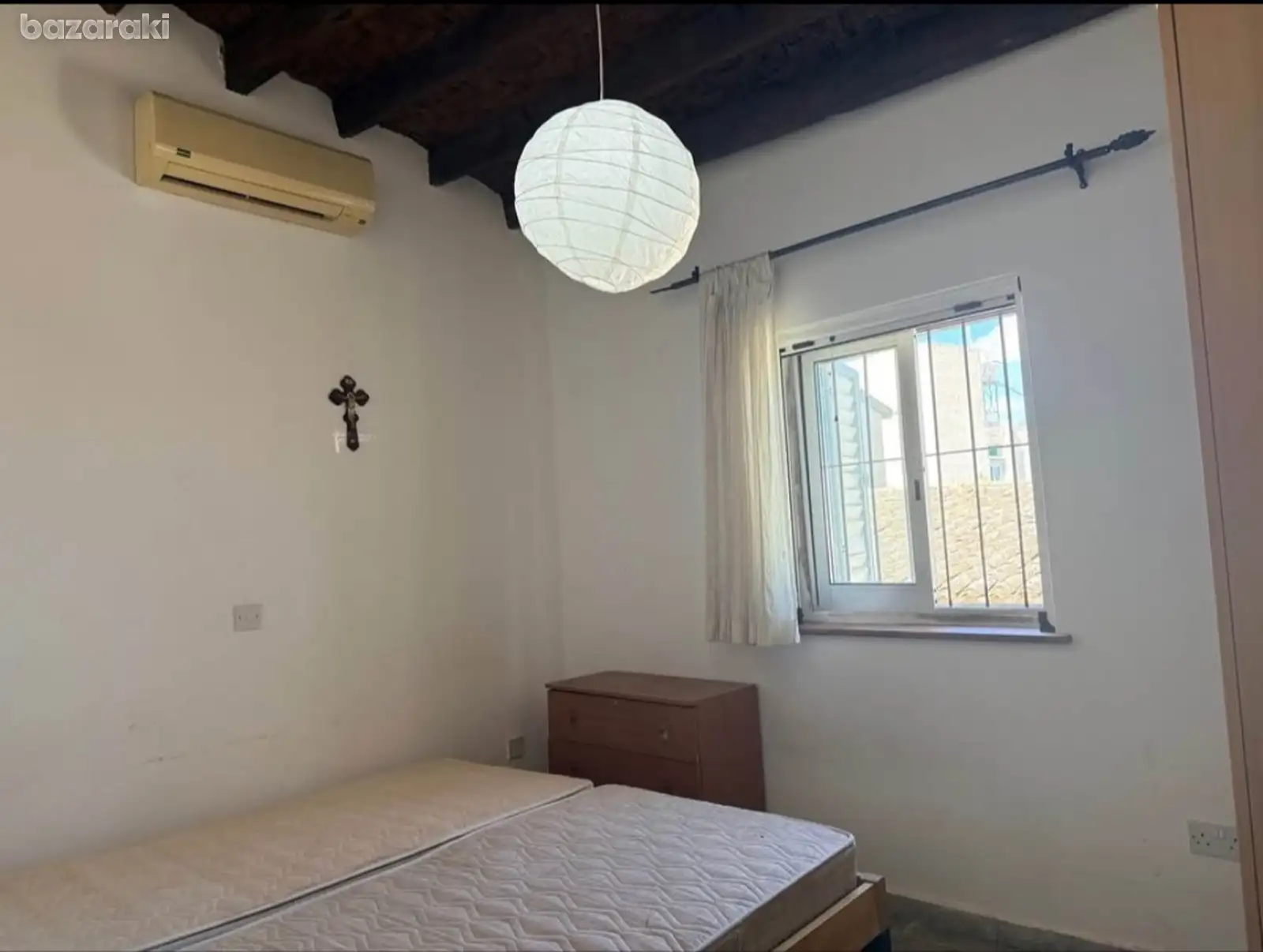 Room — 5