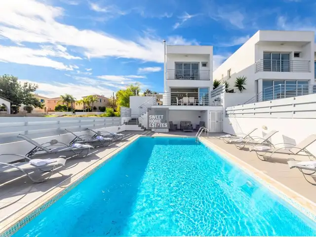 4-bedroom detached house for sale, Επαρχία Αμμοχώστου — Αγία Τριάδα