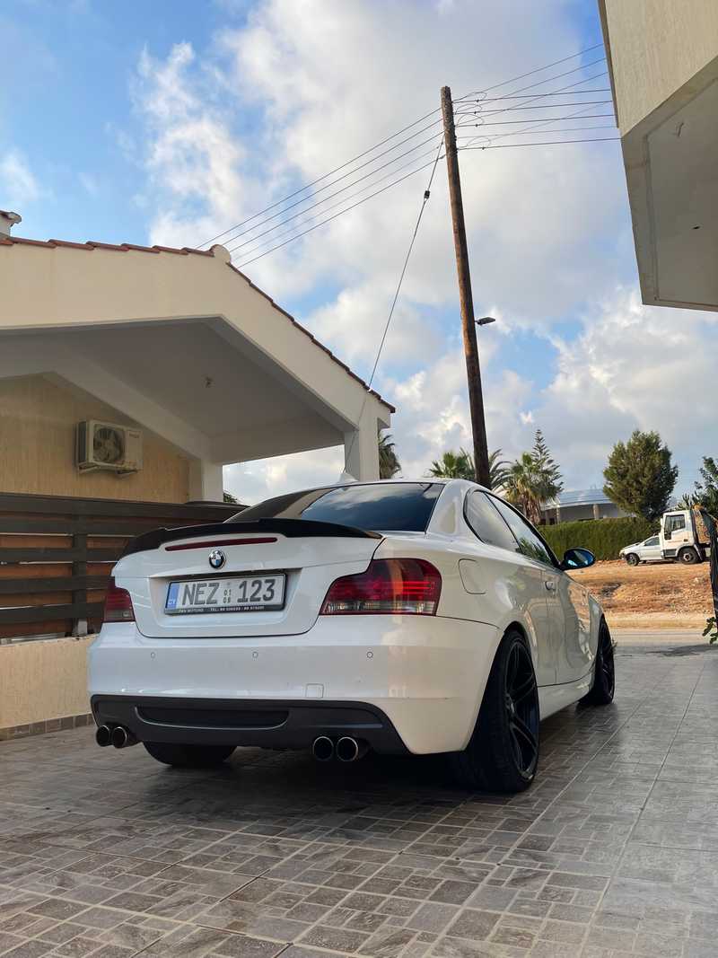 2009 BMW 1-Series 2,3L 2009 Cyprus