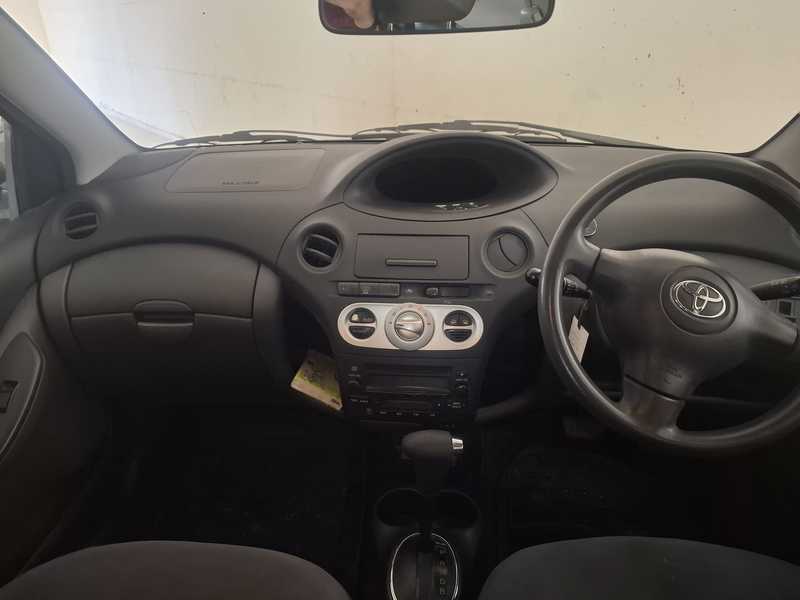 2004 Toyota Vitz 1,3L 2004 Cyprus