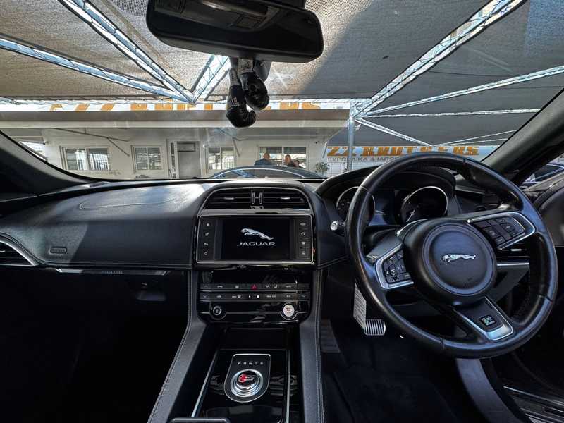 2016 Jaguar F-Pace 2,0L 2016 Cyprus