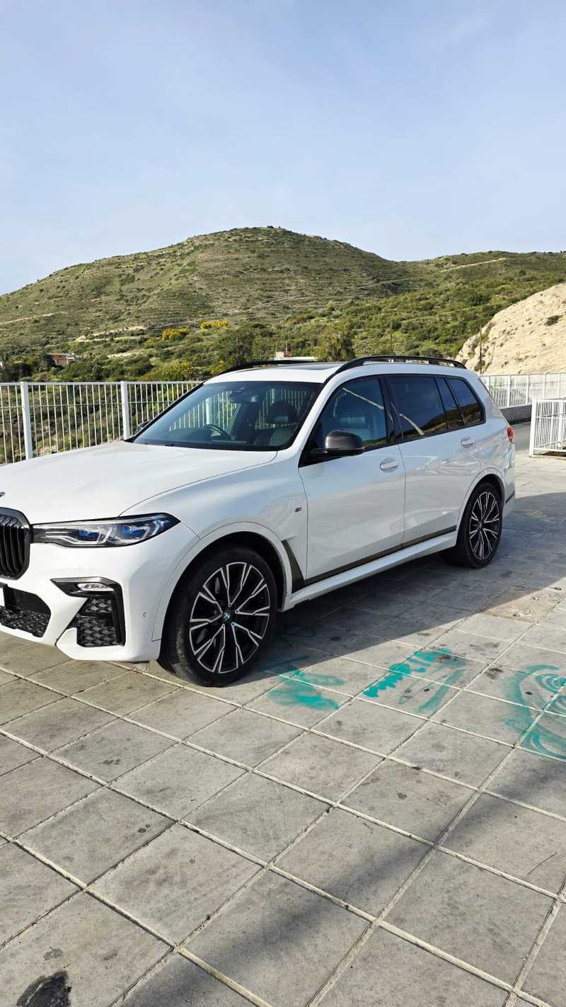 2021 BMW X7M 4,4L 2021 Cyprus