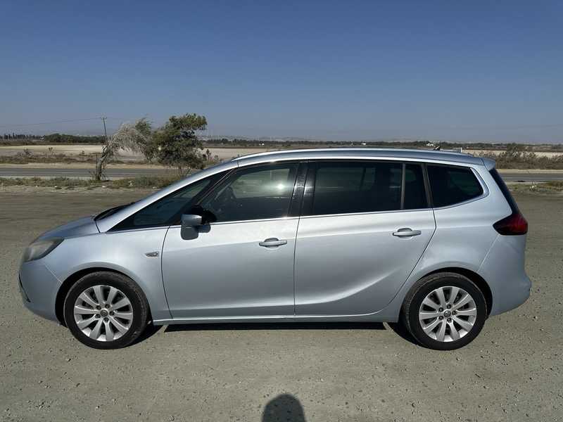 2014 Opel, Vauxhall Zafira 1,4L 2014 Cyprus